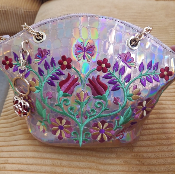 Sharif Holographic Floral Embroidered Quilted Metallic Leather Women's Bag - Picture 2 of 15